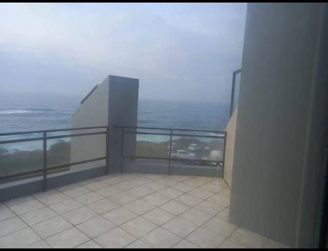 3 BEDROOM APARTMENT FOR SALE IN MARGATE BEACH